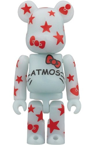 Atmos x Hello Kitty Be@rbrick 100% figure by Sanrio, produced by Medicom Toy. Front view.