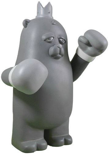 Bear Champ - Mono figure by Jc Rivera, produced by Pobber. Front view.