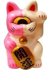 Mini Fortune Cat - Pink/White Split figure by Mori Katsura, produced by Realxhead. Front view.