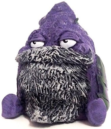 Best Buds - Grand Daddy Purple figure by Tony Devito. Front view.
