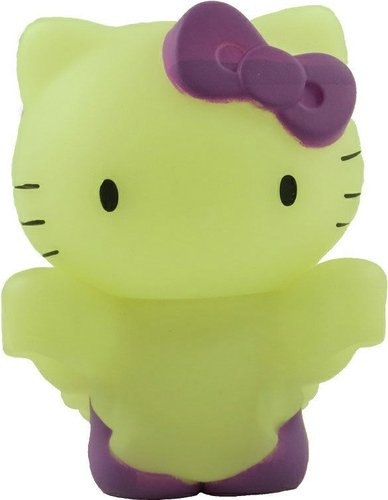 Hello Kitty Horror Mystery Minis - GID Ghost figure by Sanrio, produced by Funko. Front view.