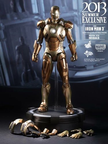 Iron Man 3 : Midas (Mark XXI) figure, produced by Hot Toys. Front view.