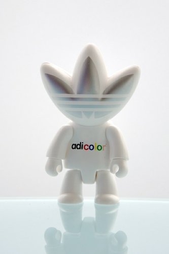 Adicolor figure by Adidas, produced by Toy2R. Front view.