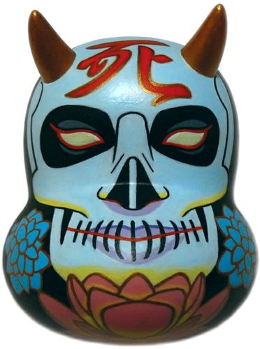 The Omi Death Mask figure by Adam Greeley. Front view.