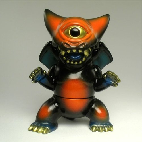 Crouching Deathra - Black, Orange figure by Naoya Ikeda. Front view.