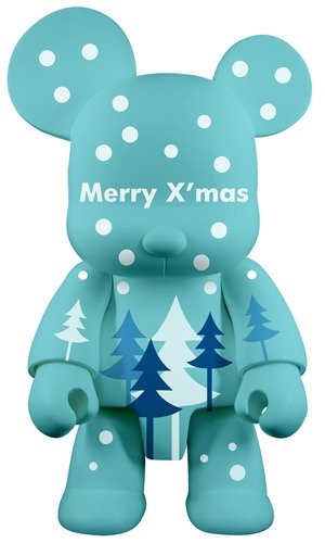 Xmas Bear Qee - Blue Version figure by Toy2R, produced by Toy2R. Front view.