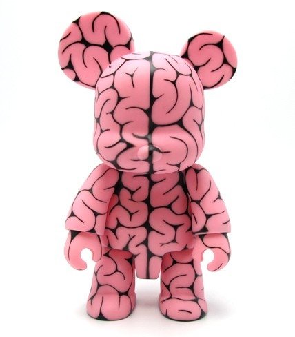 8 Brain Pattern Qee figure by Emilio Garcia, produced by Toy2R. Front view.