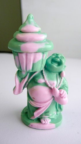 Cupcake Buddha figure by Rampage. Front view.