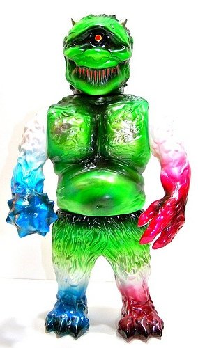 Ollie - Frankenruge  figure by Lash, produced by Mutant Vinyl Hardcore. Front view.