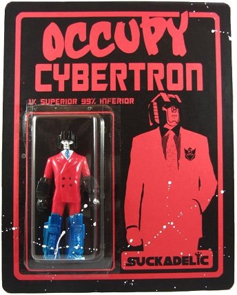 Occupy Cybertron figure by Sucklord, produced by Suckadelic. Front view.