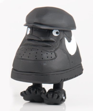 Mr Shoe - Shadow figure by Michael Lau, produced by Crazysmiles. Front view.