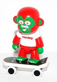 Monkey Red figure by Harry Oh, produced by Toy2R. Front view.