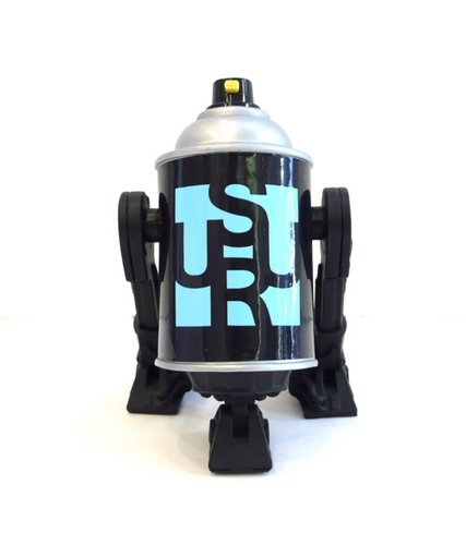 Suru Droid figure by Joe Hahn, produced by Span Of Sunset. Front view.