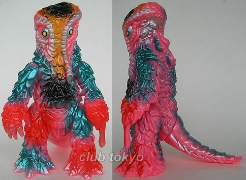 Hedorah Final Wars Pink Painted 1(Lucky Bag) figure by Yuji Nishimura, produced by M1Go. Front view.