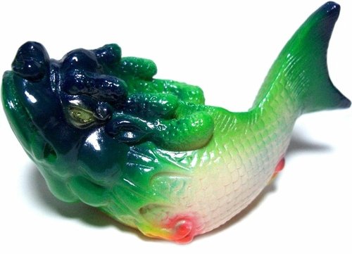 Dragon Carp - Ryukoi (竜鯉) figure by Etoya Seisakudou, produced by Monstock. Front view.