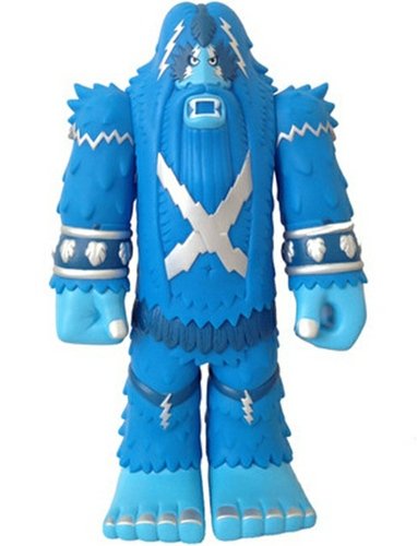 The Forest Warlord - “Himalaya” Edition, Dragatomi Exclusive figure by Bigfoot One, produced by Kuso Vinyl. Front view.