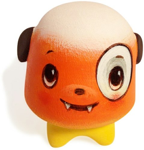 Candy Corn Gumdrop 02 Vampire edition figure by 64 Colors. Front view.