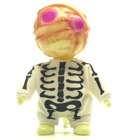 Obake Dog - Ghost Skeleton GID figure by Secret Base, produced by Secret Base. Front view.