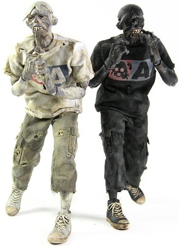 The Removalists - Bambaland Exclusive figure by Ashley Wood, produced by Threea. Front view.