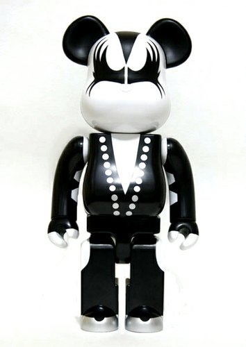 Be@rbrick 400% - KISS - The Demon figure, produced by Medicom Toy. Front view.