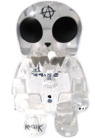 Anarchy Smorkin Qee figure by Frank Kozik, produced by Toy2R. Front view.