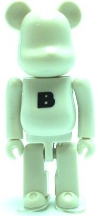Basic Be@rbrick Series 20 - B figure, produced by Medicom Toy. Front view.
