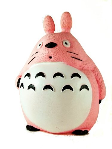 Totoro (giant coin bank) figure. Front view.
