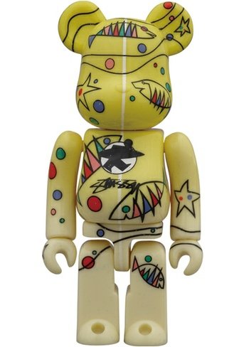 BWWT 2 Stussy Be@rbrick 100% figure by Stussy, produced by Medicom Toy. Front view.