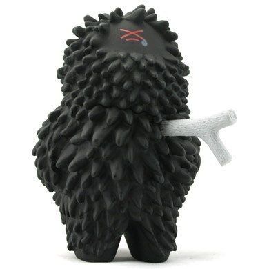 Urban Treeson figure by Bubi Au Yeung, produced by Crazylabel. Front view.