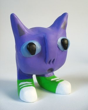 Swamp Cat figure by Makkinoso. Front view.