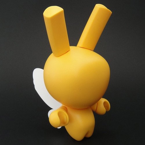 Bee-Killer DIY Yellow figure by Bugs And Plush, produced by Bugs And Plush. Front view.