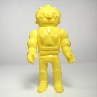 Ultimate Megalith - Unpainted Yellow SDCC 11 figure by Le Merde, produced by Misty Fog Toys. Front view.