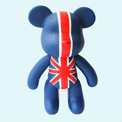 Popobe Bear UK Flag figure. Front view.