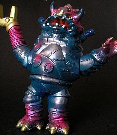 Shuttlegon, Grumble Toy exclusive figure by Elegab, produced by Elegab. Front view.