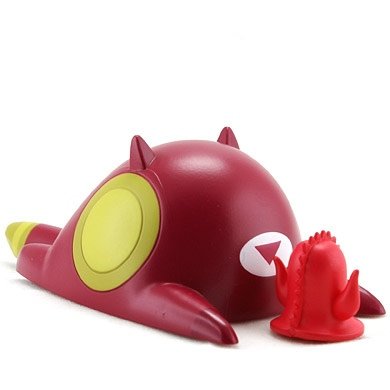 Jellycat (Maa) figure by Nathan Jurevicius, produced by Kidrobot. Front view.