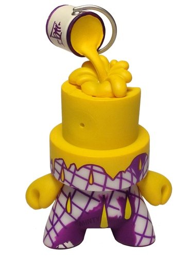 Cover the Cap figure by Sket One, produced by Kidrobot. Front view.