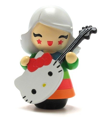 Astrid figure by Momiji X Hello Kitty, produced by Momiji. Front view.