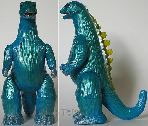 Godzilla Marusan-Bullmark Reissue Blue Event Exclusive figure by Yuji Nishimura, produced by M1Go. Front view.