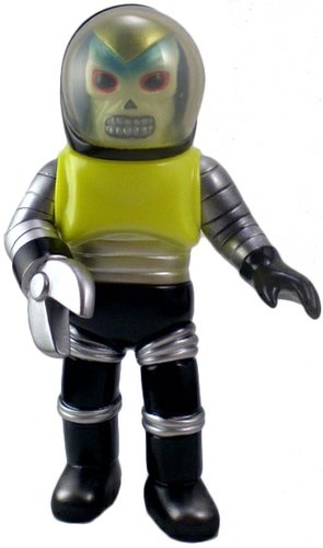 #004 Space Troopers AZ Yellow Version w/ Scissor Hand figure, produced by Toygraph. Front view.