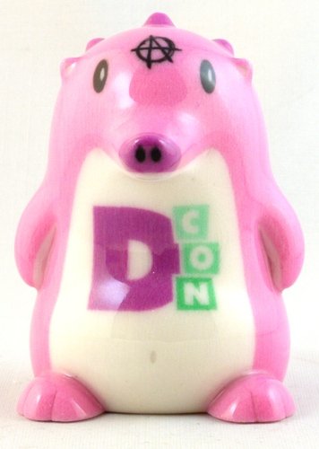D-Con Pink Mini Heathrow figure by Frank Kozik, produced by Maqet. Front view.
