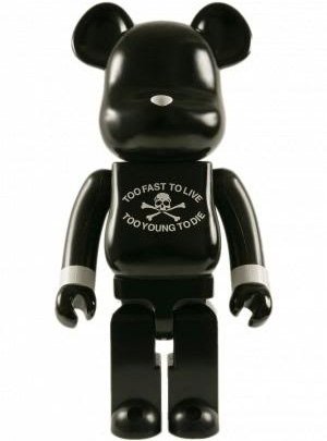 mastermind Japan Be@rbrick 1000% figure by Mastermind Japan, produced by Medicom Toy. Front view.