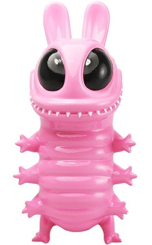 Hug the Killer - Love Bug figure by Nikopicto, produced by Mighty Jaxx. Front view.