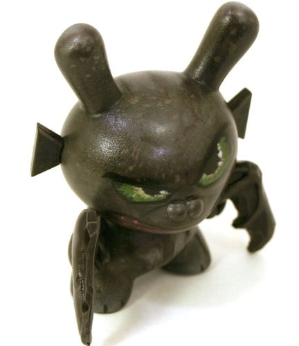 Night Fury #1 figure by Valleydweller. Front view.