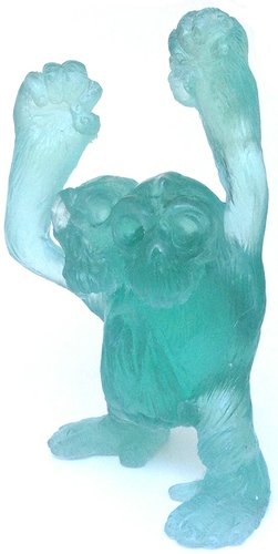 Skullatan - Blue Coconut figure by Motorbot, produced by Deadbear Studios. Front view.