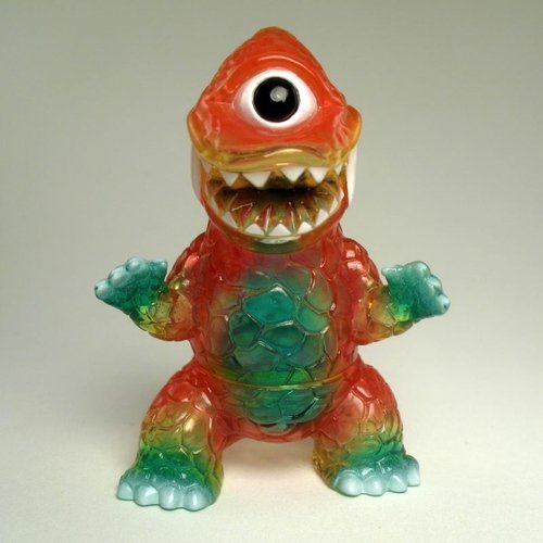 Crouching Zagoran - Clear Yellow, Clear Red figure by Kiyoka Ikeda. Front view.