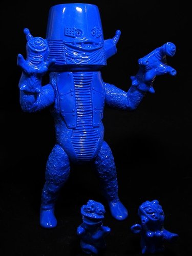 Puppet Seijin ver. 8, unpainted blue figure by Elegab, produced by Elegab. Front view.