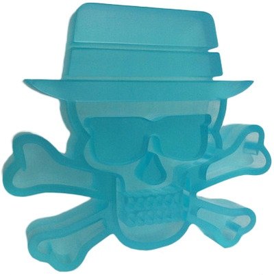 Heisenberg Skull & Bones - Blue Sky figure by Tristan Eaton, produced by Pretty In Plastic. Front view.