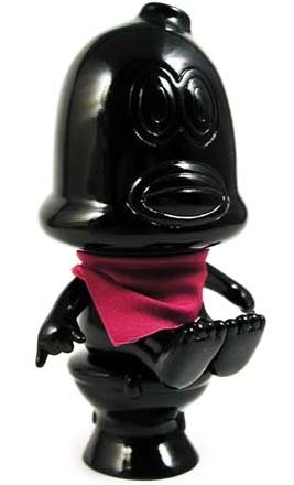 Chicchi - Black figure by Goccodo. Front view.