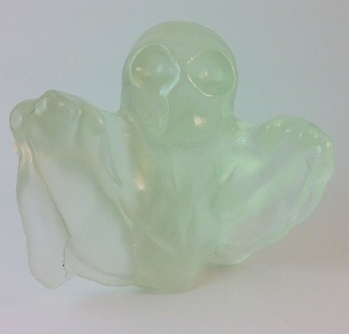 Ghost - Clear Black Friday Exclusive figure by Motorbot, produced by Deadbear Studios. Front view.