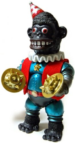 Iron Monkey (鉄猿) - 3rd Color (Red Vest Ver.) figure by Kikkake, produced by Kikkake. Front view.